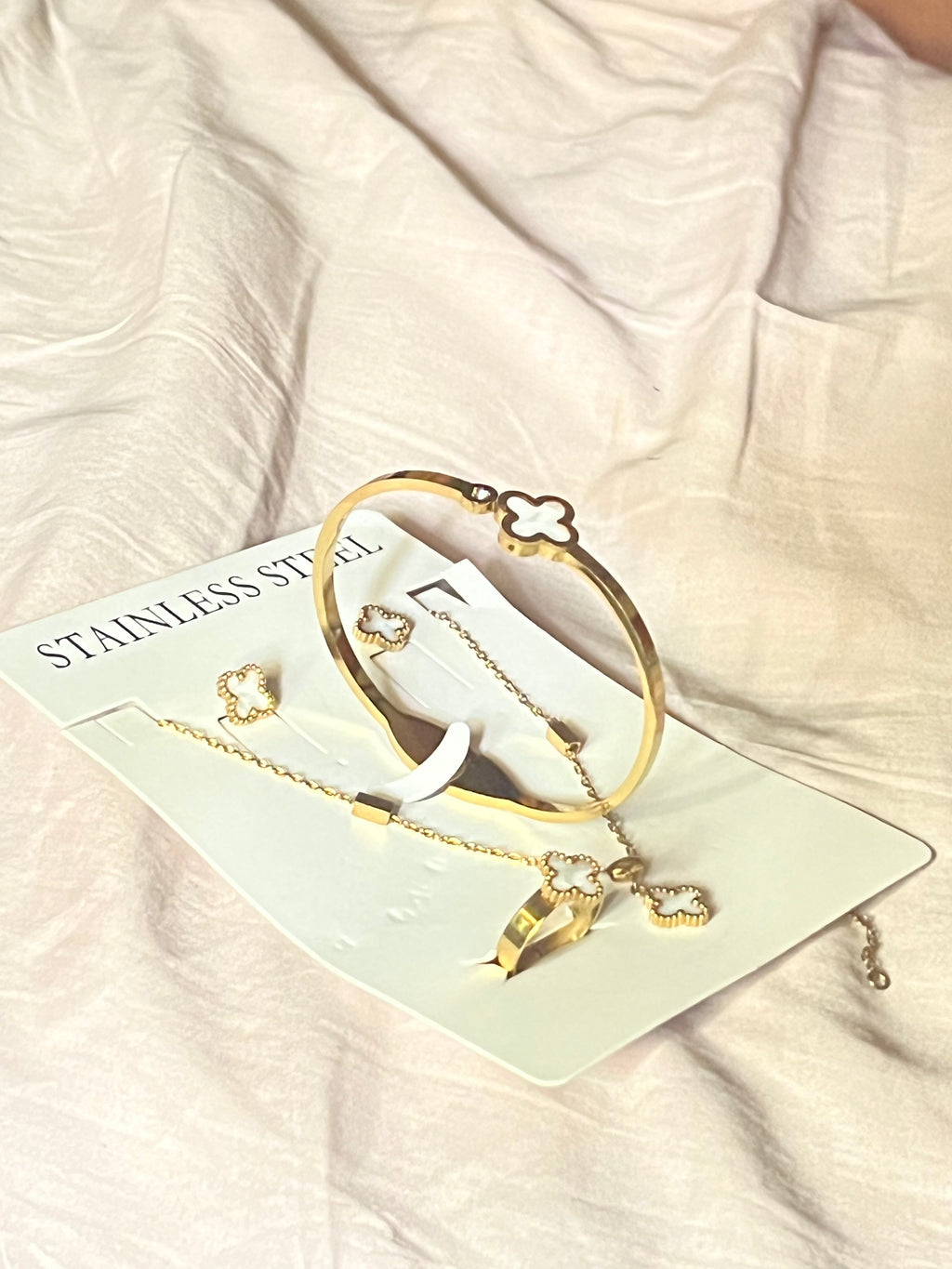 Anti Tarnish Clover Bangle set