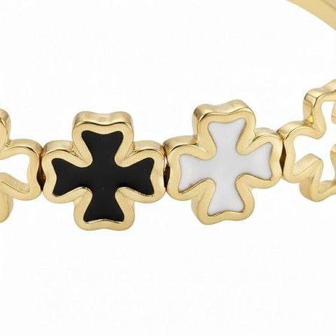 Anti Tarnish Clover Bangle